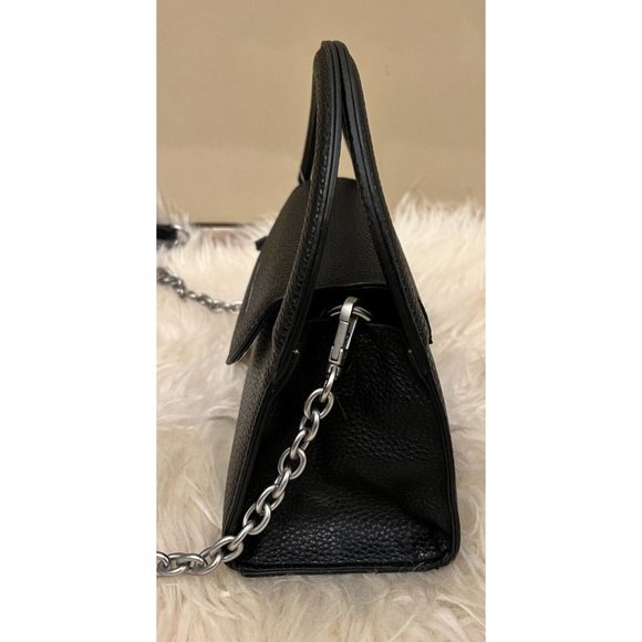 NWT FRENCH CONNECTION GRACIE PEBBLE CUT OUT HANDLE CROSSBODY HAND BAG - Picture 4 of 6